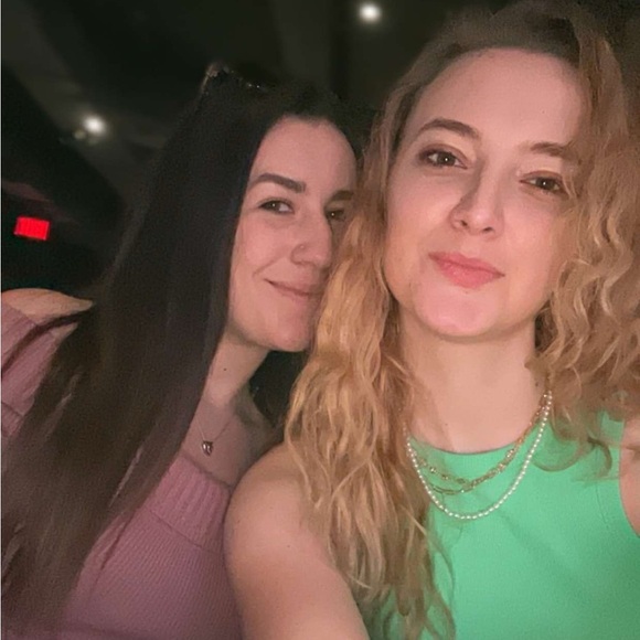 Meet your Posher, Annmarie 🖤 - Picture 3 of 9